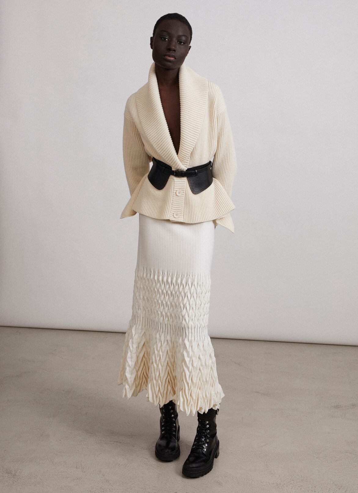 Rib knit cardigan
 ALAÏA IVORY RIB KNIT CARDIGAN